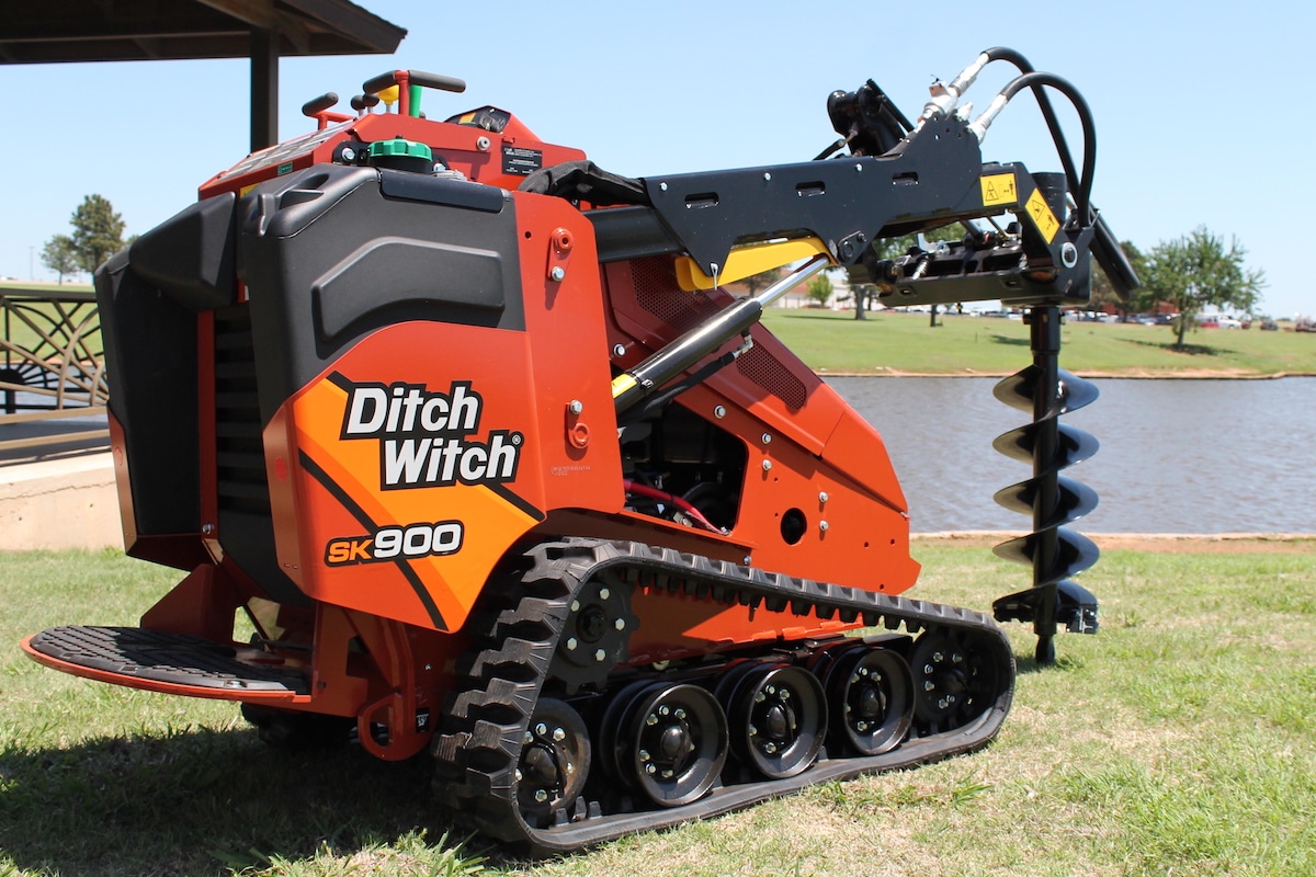 Ditch Witch Mini Skid Steer Loader - Image 2